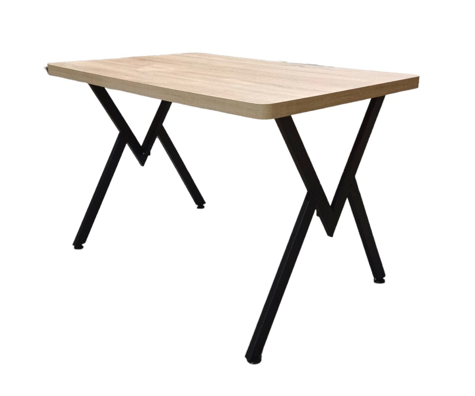 STOL DRVENI SA METALNIM NOGAMA 110X70X70CM