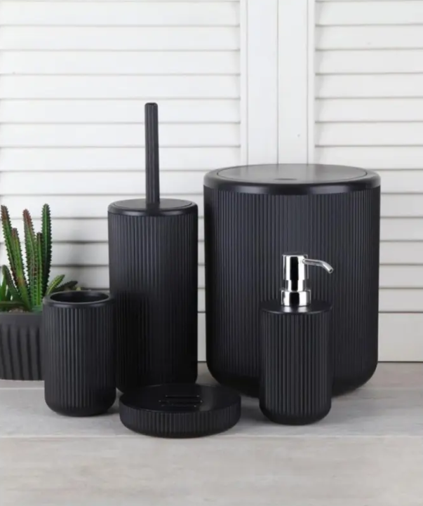 SET ZA KUPATILO 5/1 PVC MIX BOJE  TBC-1489