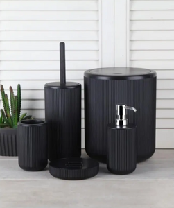 SET ZA KUPATILO 5/1 PVC MIX BOJE  TBC-1489